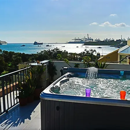 Stunning Views 4 Bedroom Penthouse In Διαμέρισμα