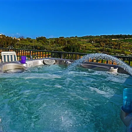 Διαμέρισμα Stunning Views 4 Bedroom Penthouse In