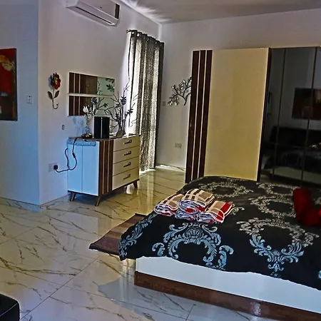 Διαμέρισμα Stunning Views 4 Bedroom Penthouse In