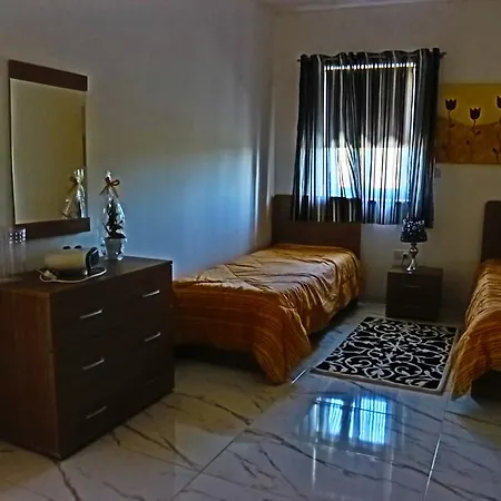 Διαμέρισμα Stunning Views 4 Bedroom Penthouse In