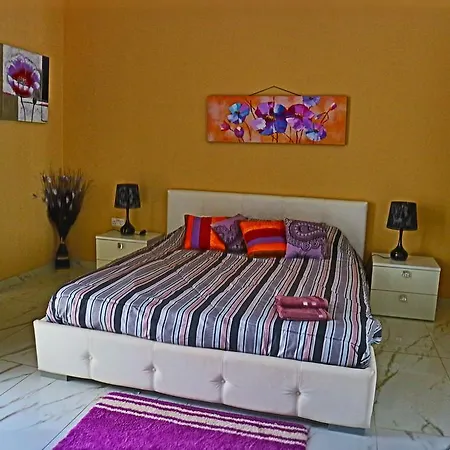 Stunning Views 4 Bedroom Penthouse In Διαμέρισμα Marsaxlokk