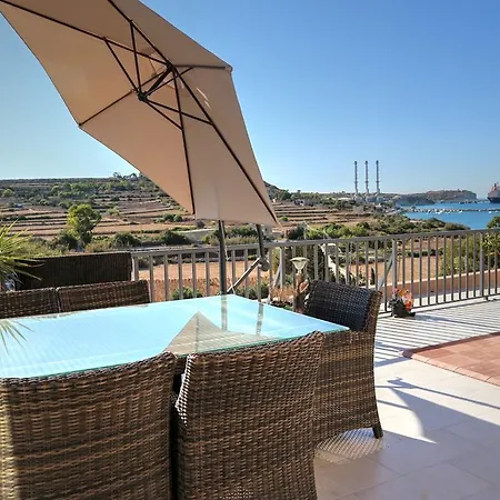 Stunning Views 4 Bedroom Penthouse In Διαμέρισμα Marsaxlokk