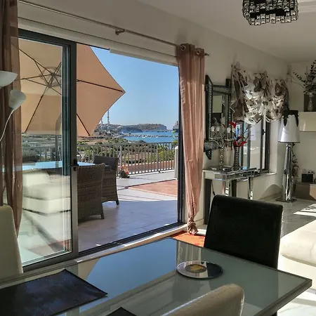 Stunning Views 4 Bedroom Penthouse In *