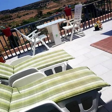 Stunning Views 4 Bedroom Penthouse In *
