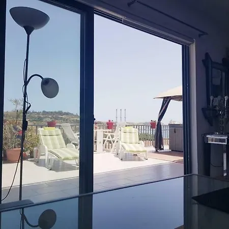 Stunning Views 4 Bedroom Penthouse In Διαμέρισμα