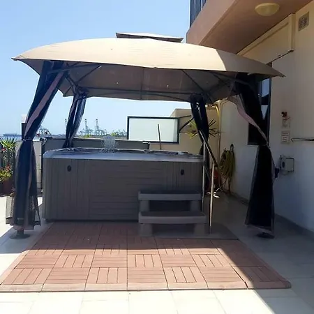Stunning Views 4 Bedroom Penthouse In Διαμέρισμα Marsaxlokk