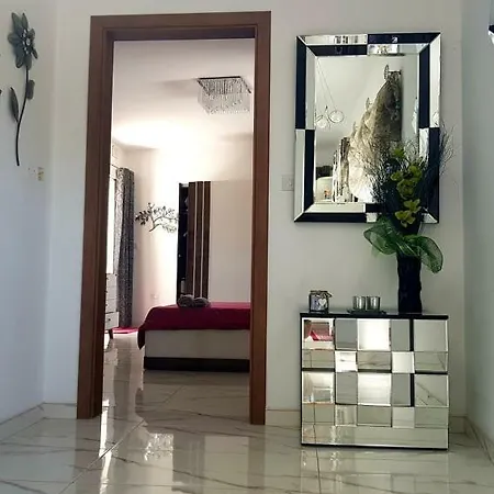 Διαμέρισμα Stunning Views 4 Bedroom Penthouse In