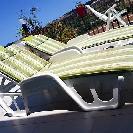 Διαμέρισμα Stunning Views 4 Bedroom Penthouse In