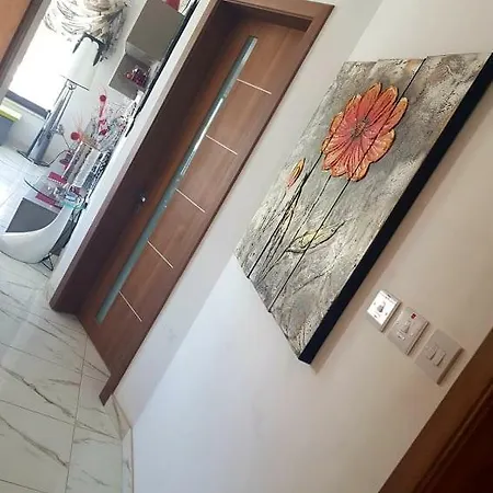 Stunning Views 4 Bedroom Penthouse In Διαμέρισμα