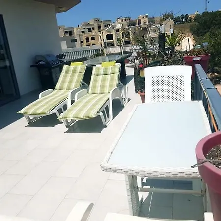 Διαμέρισμα Stunning Views 4 Bedroom Penthouse In